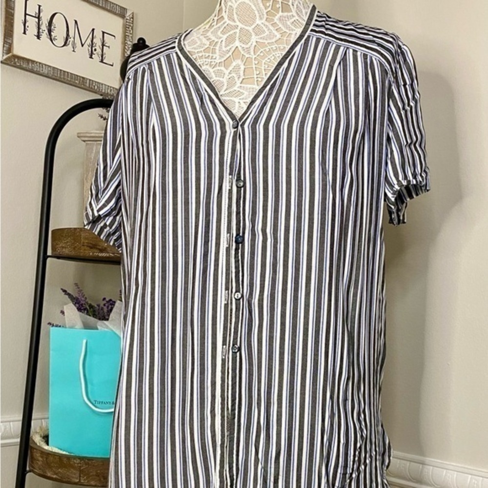 🌸C52-Max Studio Blouse - Striped 🖤💙🤍